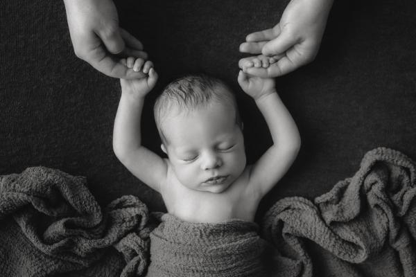Anna Krupka - Newborn Photography