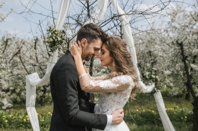 Wedding photo session in cherry orchard - Anna Krupka | Destination Wedding Photographer